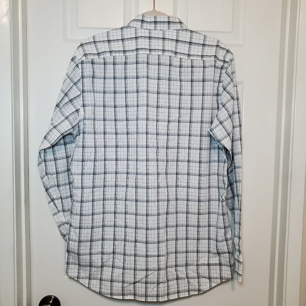 Banana Republic Men's Medium Non-Iron Classic Fit Shirt Long Sleeve 100% Cotton